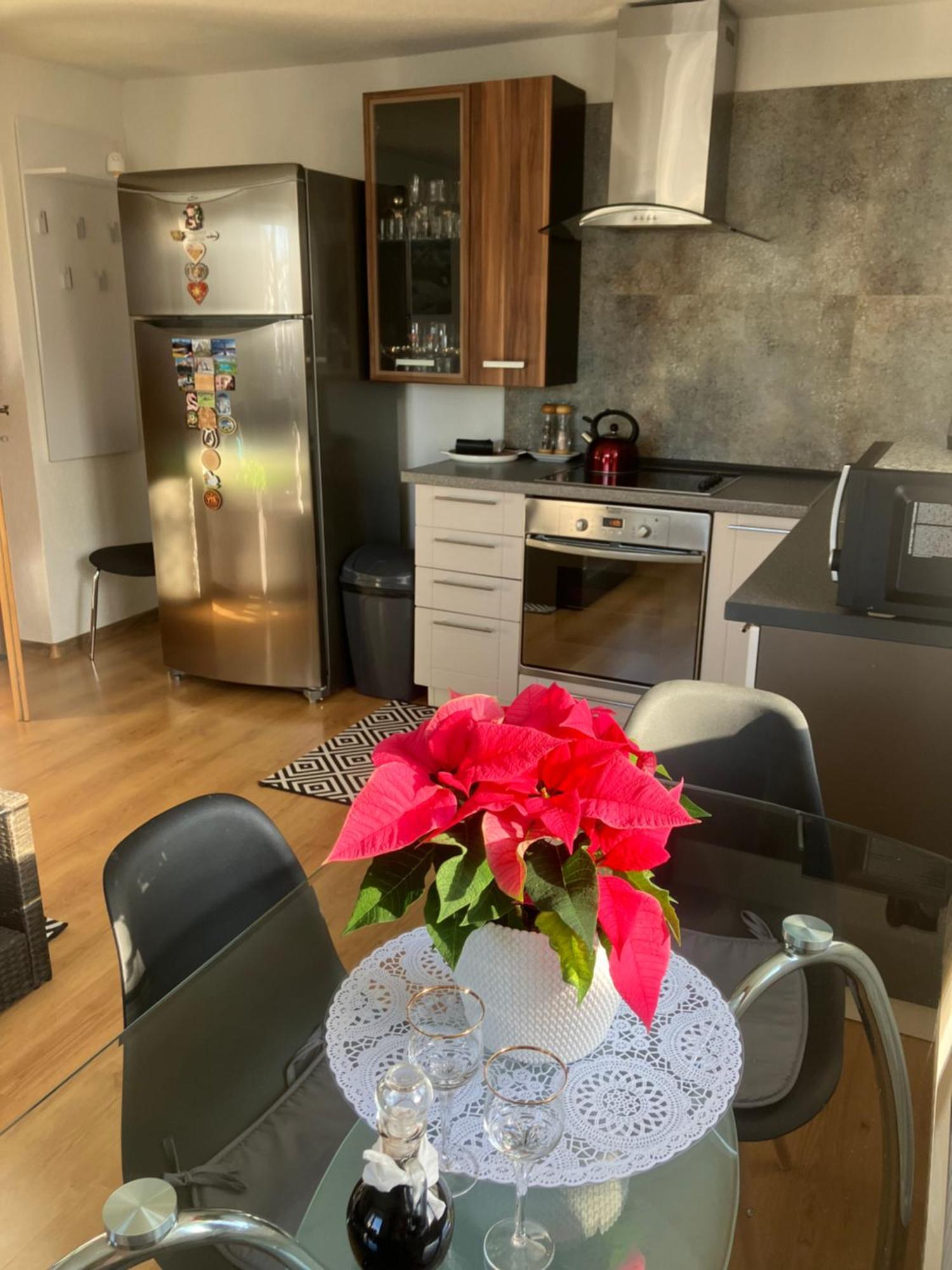 Apartman Karin Huty ภายนอก รูปภาพ